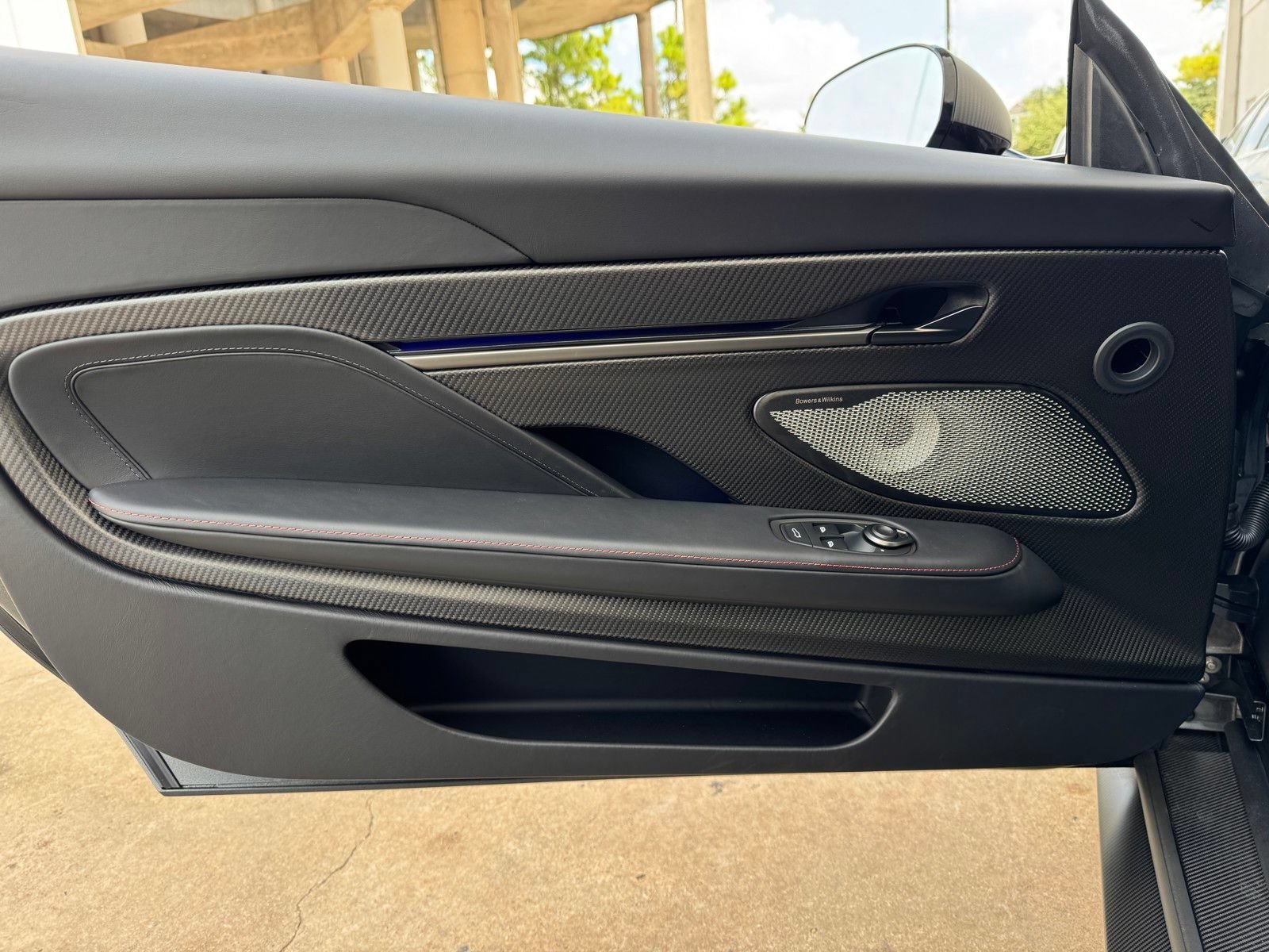 New 2025 Aston Martin Vanquish RWD image 19