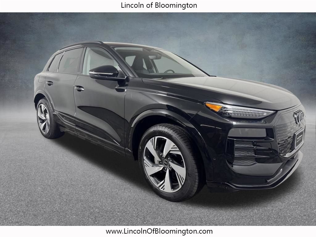 Used 2025 Audi Q6 e-tron Premium Plus w/ Premium Plus AWD/4WD image 10