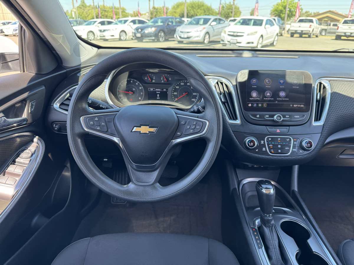 Used 2019 Chevrolet Malibu LT FWD image 24