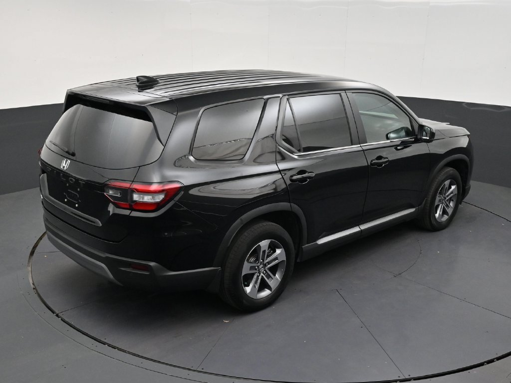 Used 2023 Honda Pilot EX-L image 16