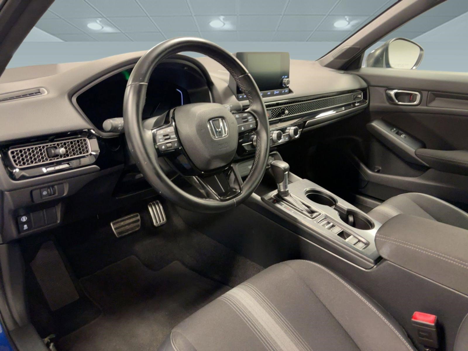 Used 2022 Honda Civic Sport image 3