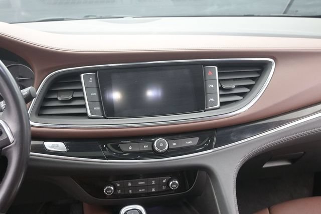 Used 2019 Buick Enclave Avenir w/ Avenir Technology Package AWD/4WD image 26