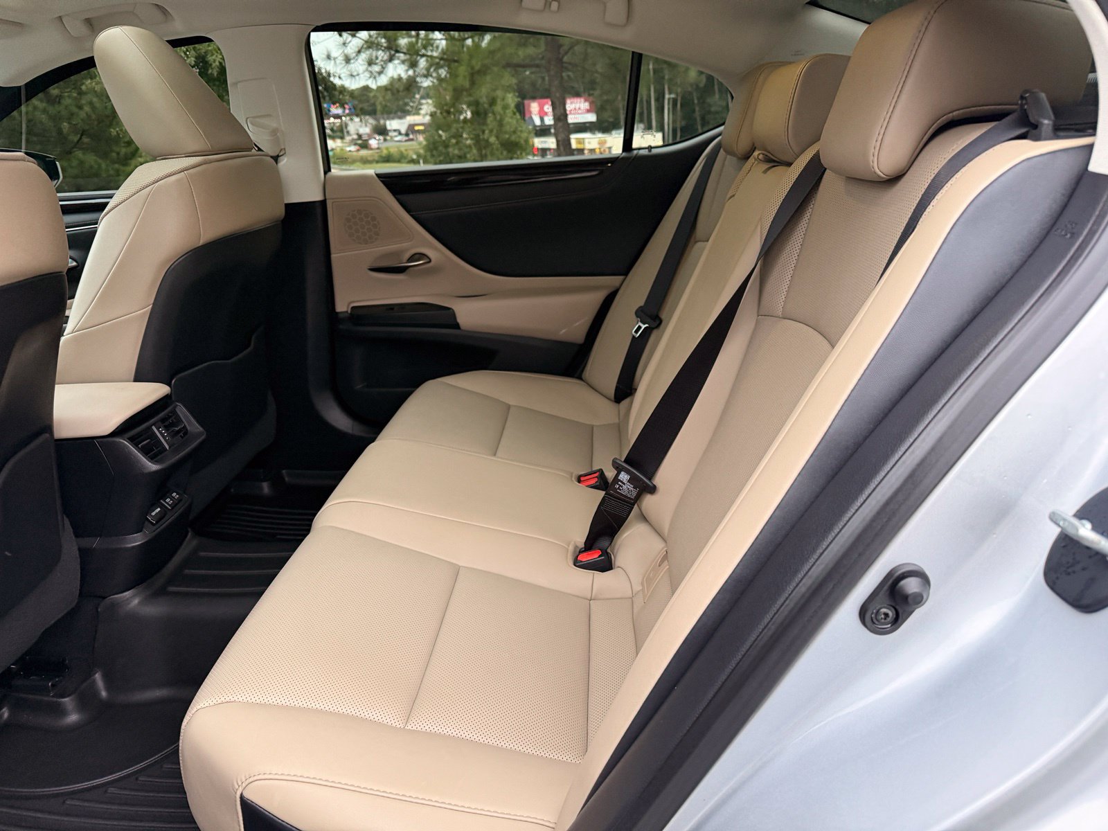 Used 2021 Lexus ES 350 w/ Premium Package FWD image 38