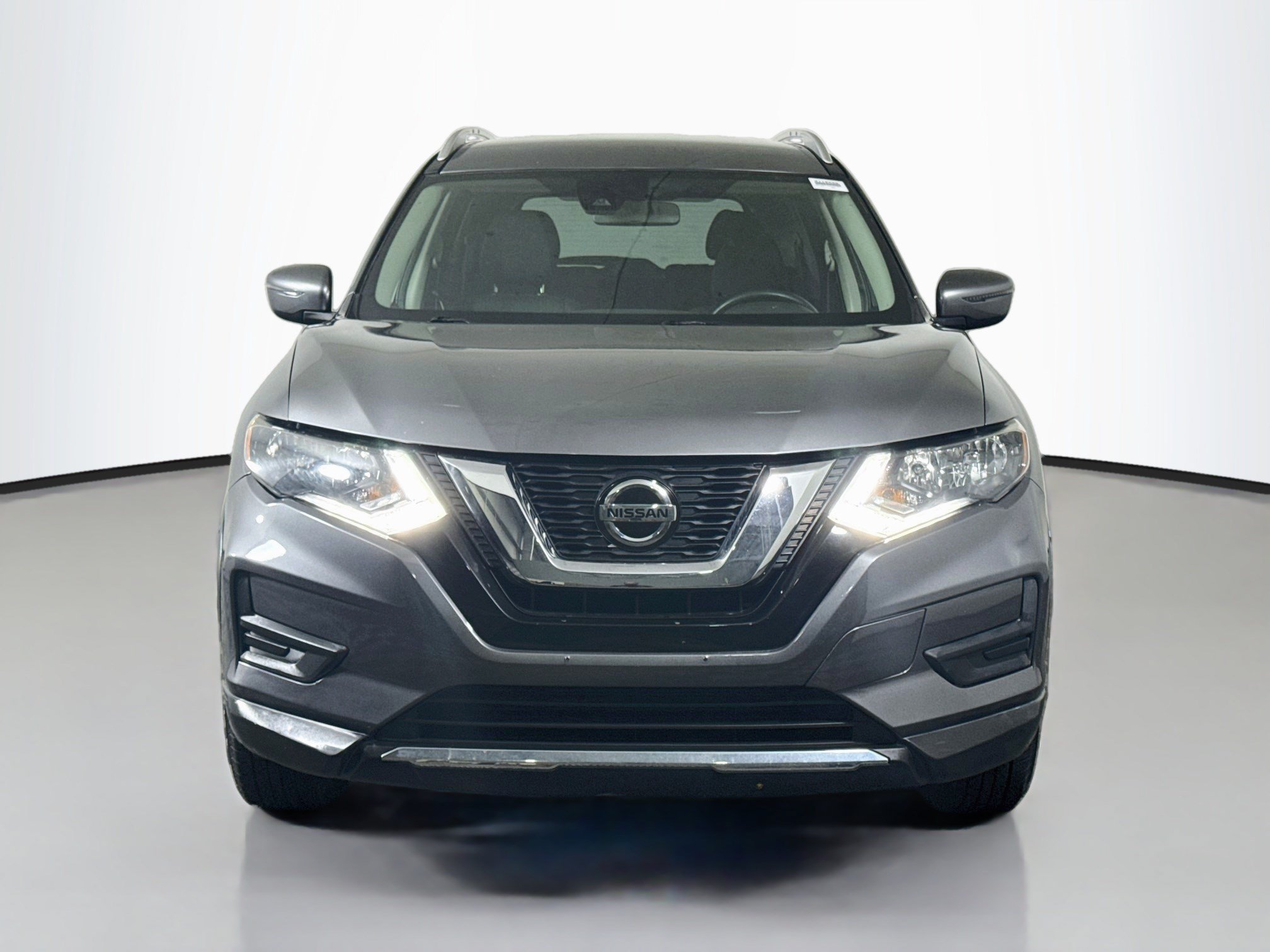 Used 2020 Nissan Rogue SV AWD/4WD image 2