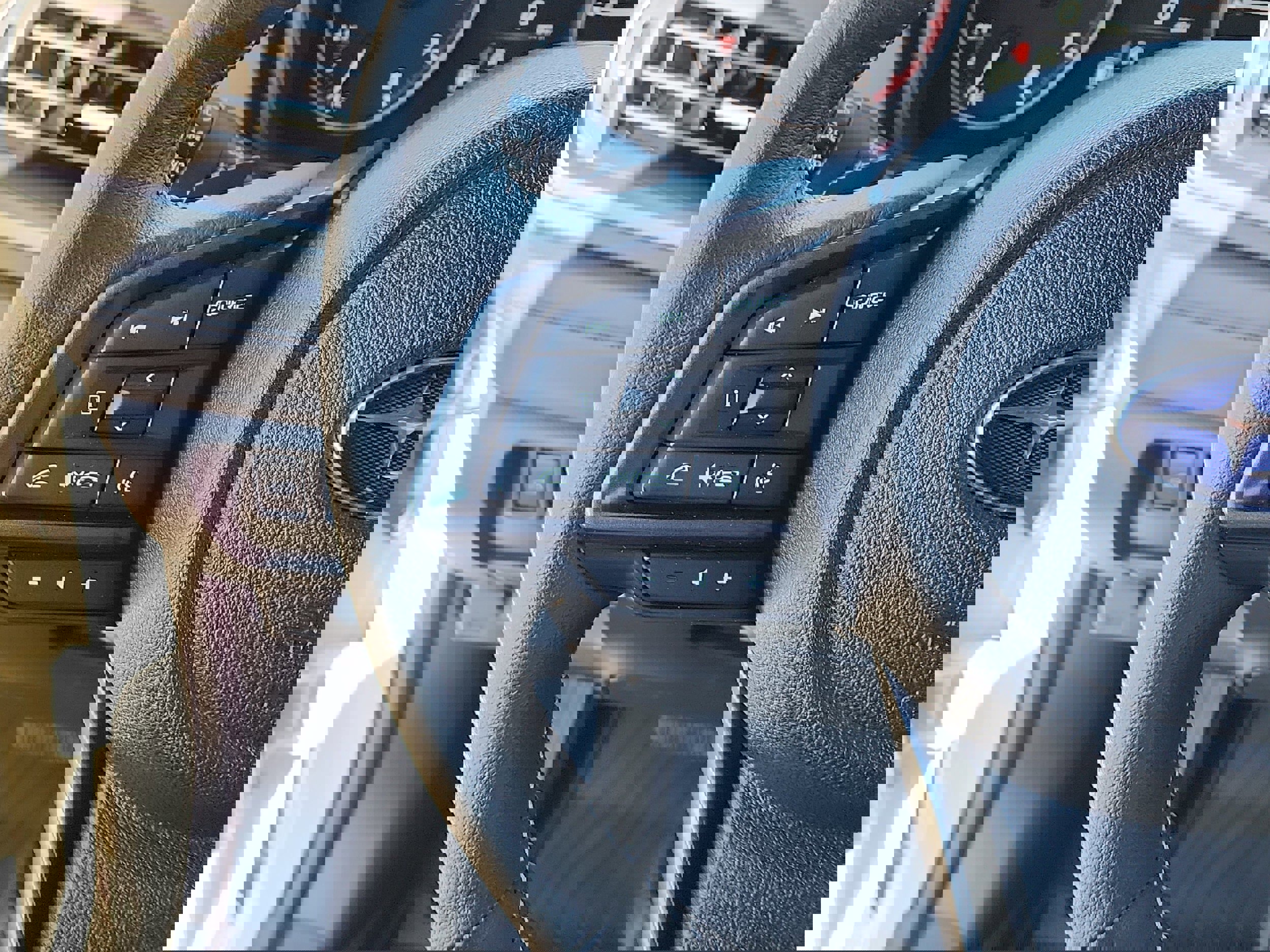 Used 2025 Subaru Forester Limited w/ Popular Package #2 image 16