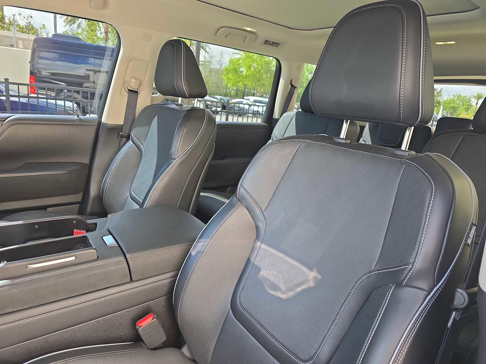 Certified 2025 INFINITI QX80 Luxe image 16