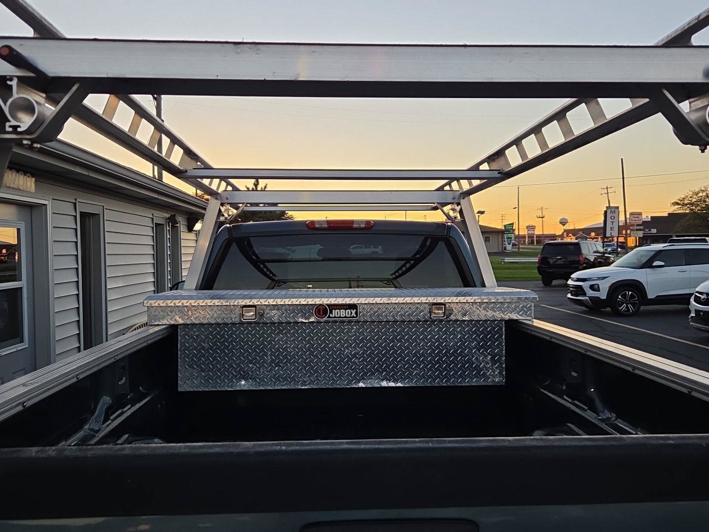Used 2008 Chevrolet Silverado 1500 LT w/ EZ-Lift Tailgate Package RWD image 6
