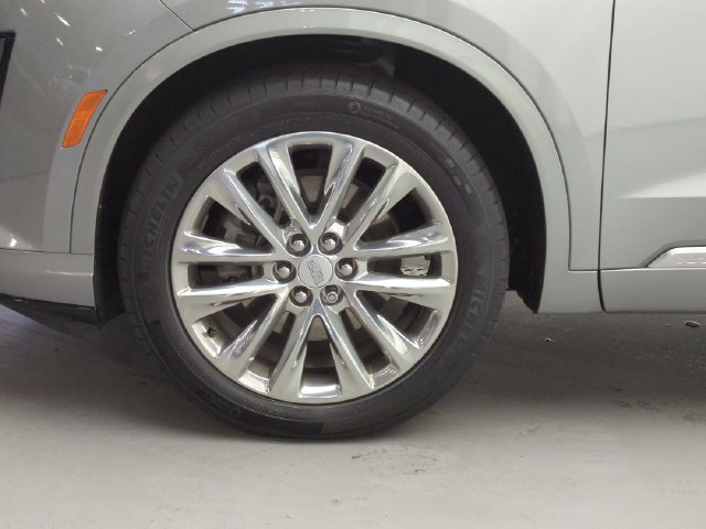 Certified 2024 Cadillac XT6 Premium Luxury w/ LPO, Floor Liner Package AWD/4WD image 29