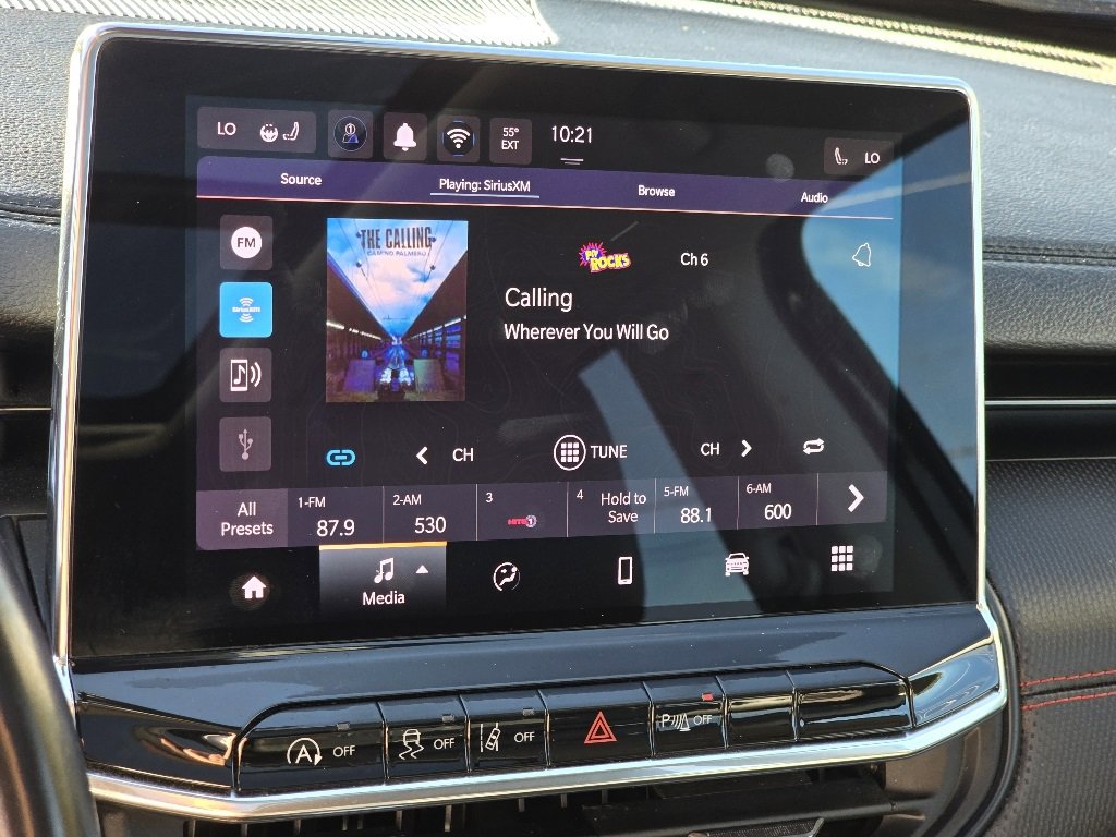 Used 2022 Jeep Compass Trailhawk w/ Sun and Sound Group image 4