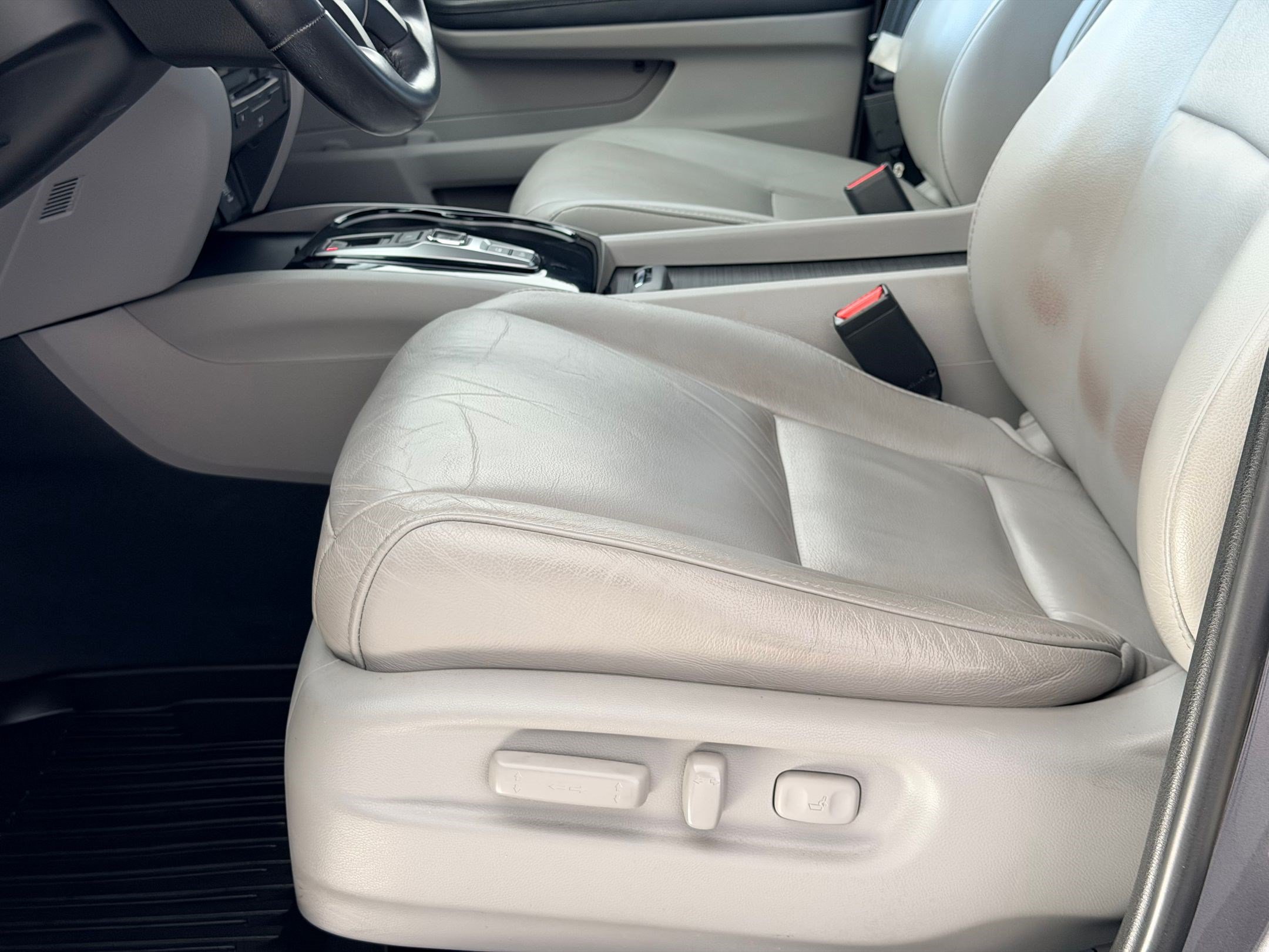 Used 2019 Honda Pilot Touring image 13