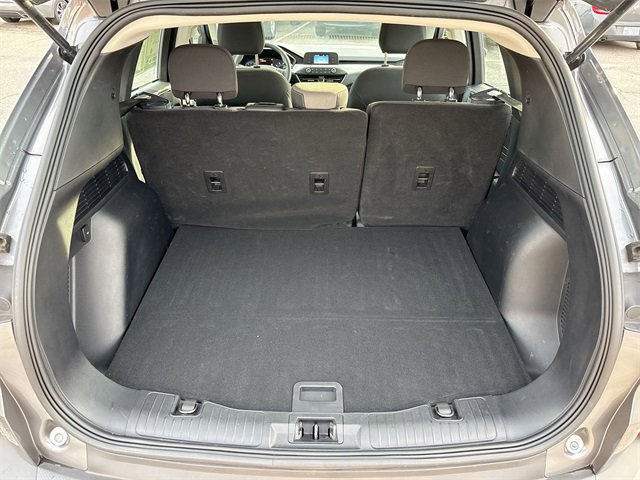 Used 2022 Ford Escape S image 16