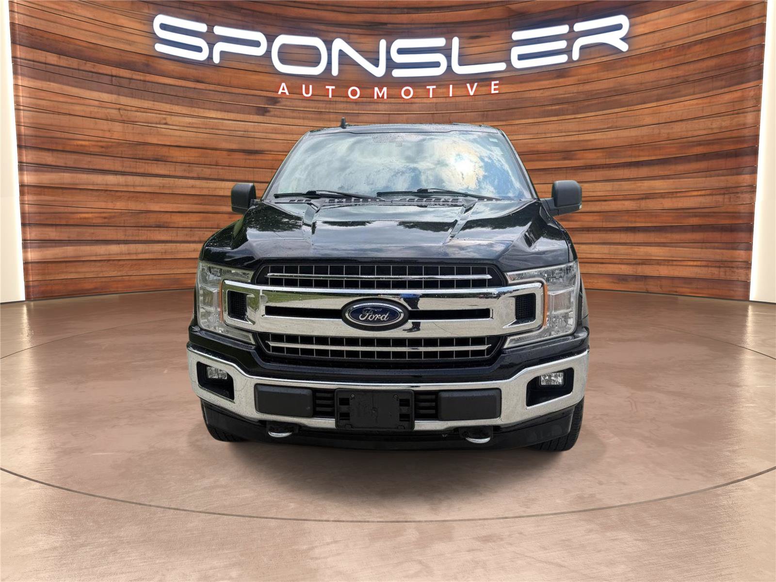 Used 2019 Ford F150 XLT w/ Equipment Group 302A Luxury AWD/4WD image 10