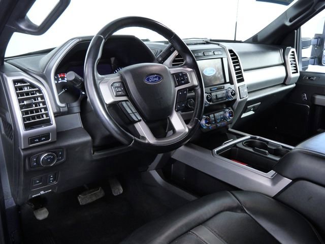 Certified 2020 Ford F250 Platinum w/ FX4 Off-Road Package AWD/4WD image 19