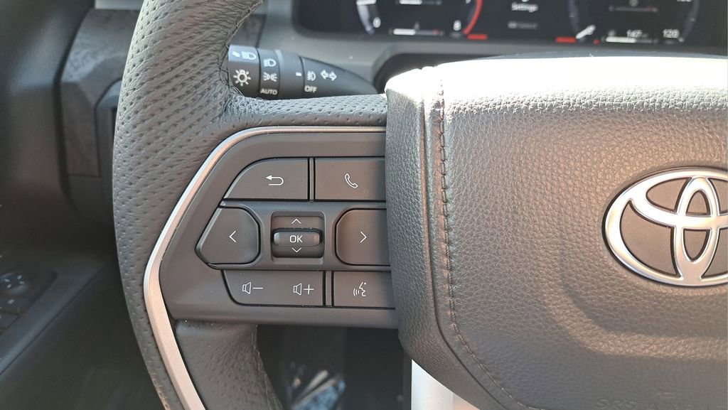 Certified 2025 Toyota Tacoma Limited image 25