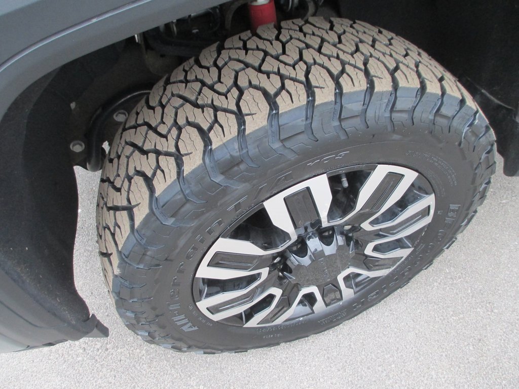 Certified 2025 GMC Sierra 3500 Denali Ultimate image 13