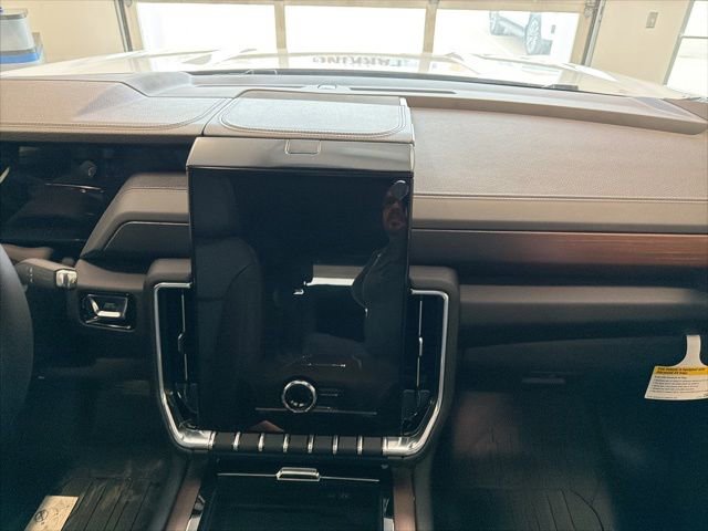 New 2026 GMC Yukon XL Denali w/ Sun & Power Step Package image 41