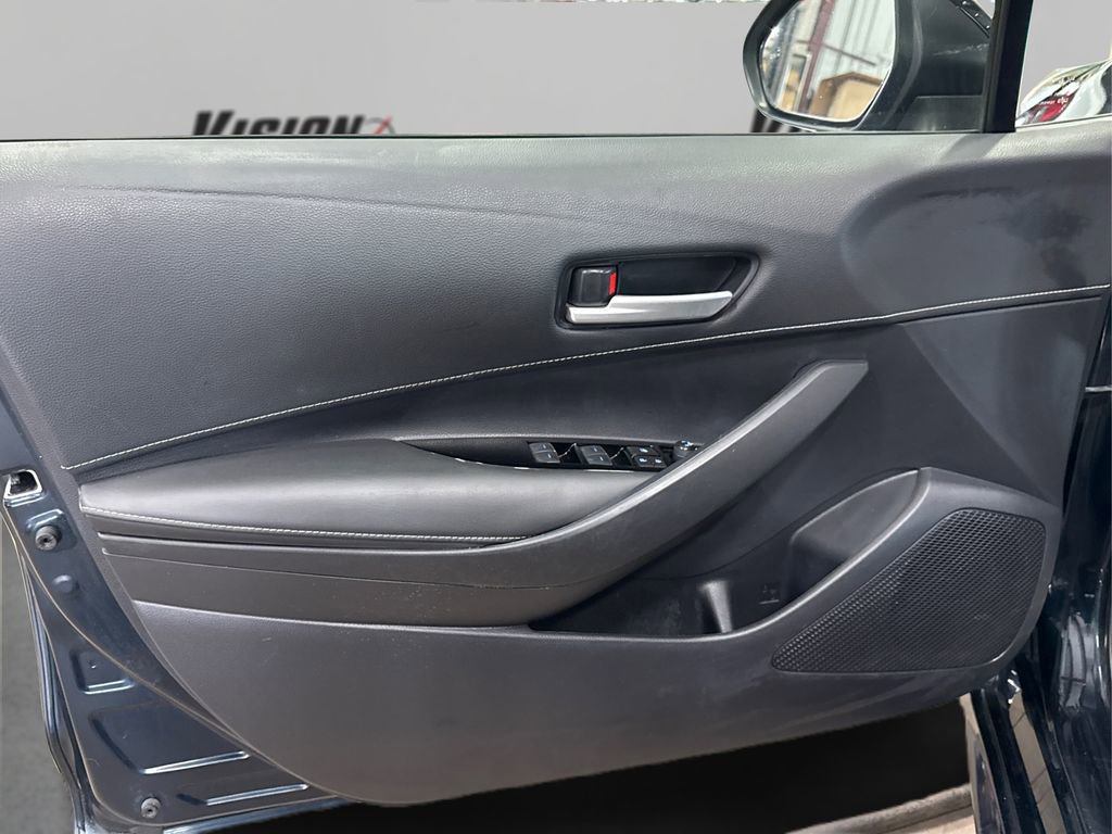 Used 2022 Toyota Corolla SE w/ SE Preferred Package image 19