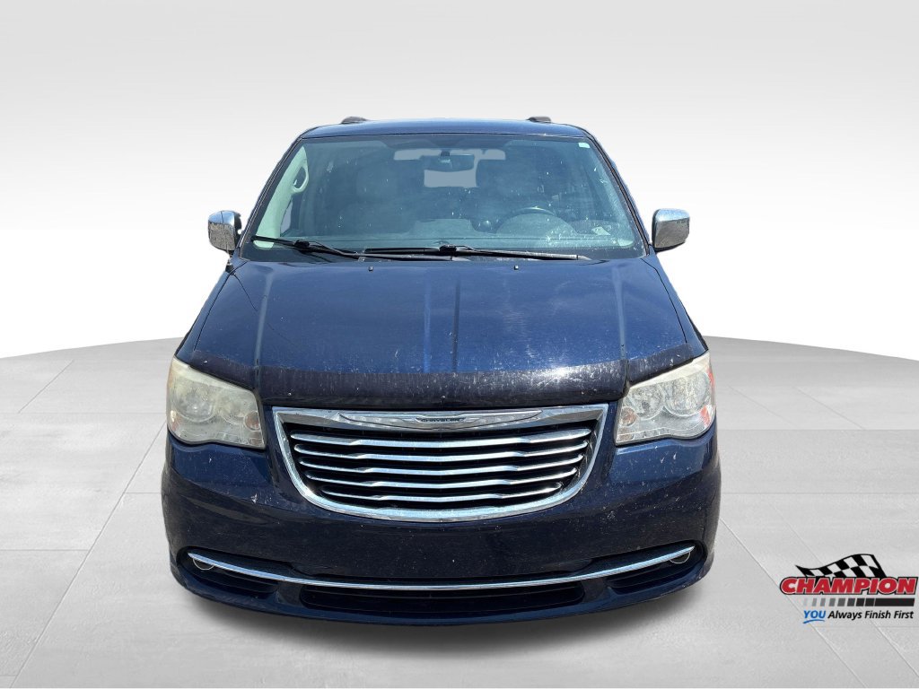 Used 2014 Chrysler Town & Country Touring-L w/ Driver Convenience Group FWD image 9