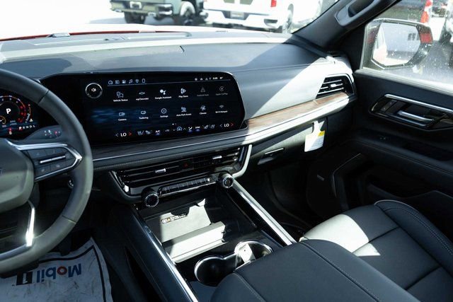 New 2026 Chevrolet Suburban Premier image 19