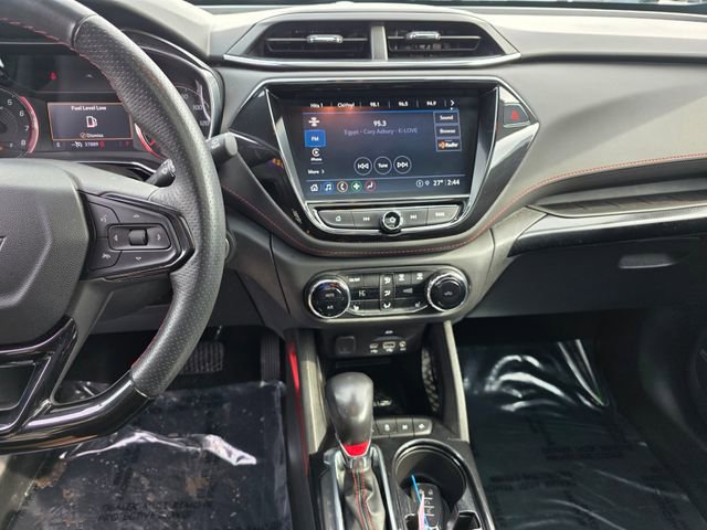 Used 2021 Chevrolet TrailBlazer RS w/ Sun and Liftgate Package image 22