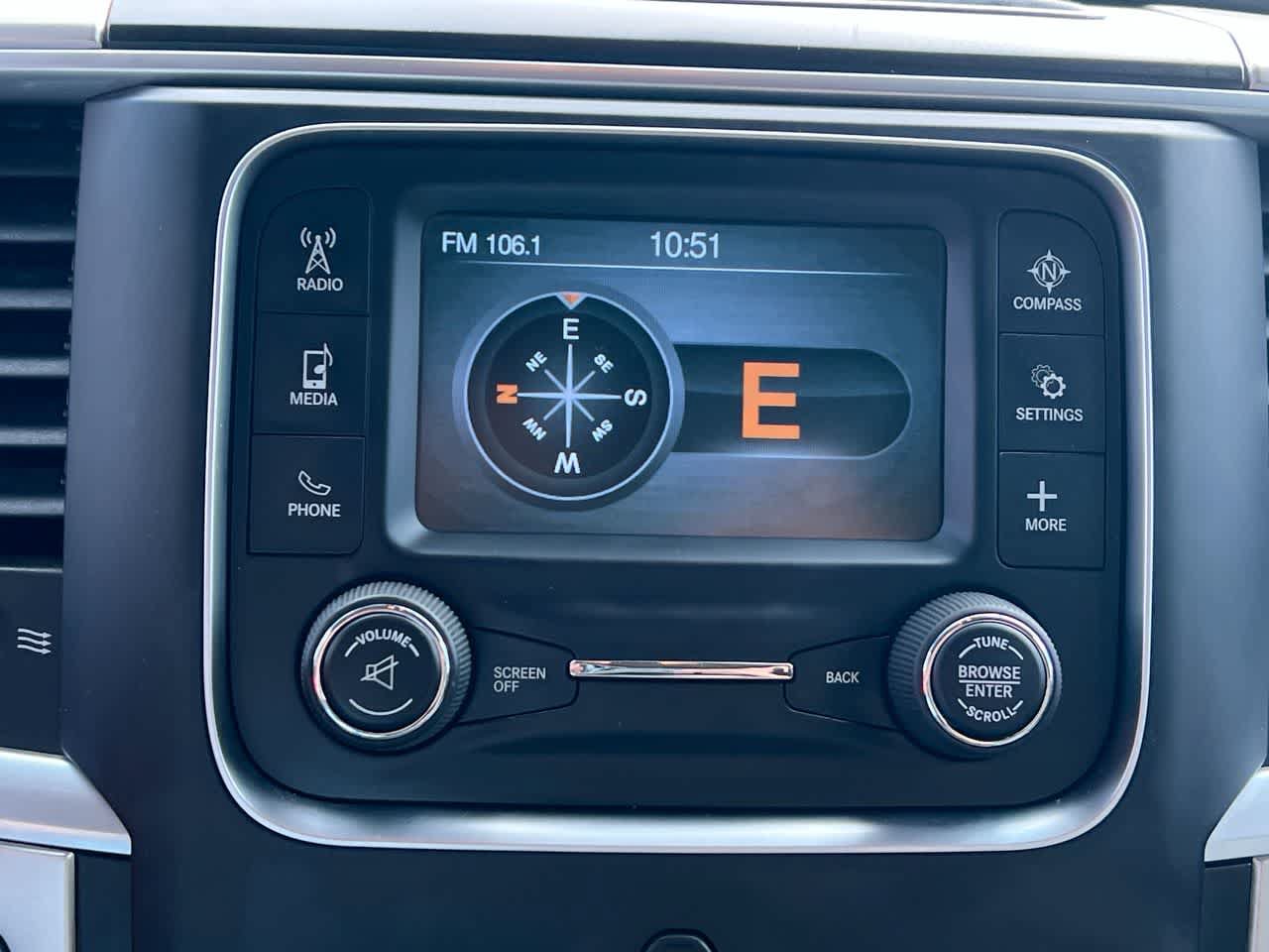 Used 2019 RAM 1500 Classic SLT AWD/4WD image 18