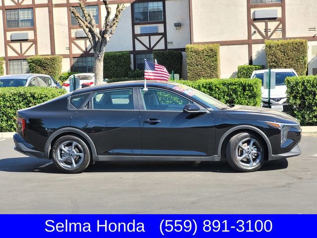 Used 2025 Kia K4 LXS image 4