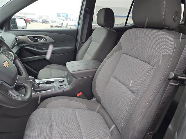 Used 2023 Chevrolet Traverse LT w/ LPO, Floor Liner Package image 6