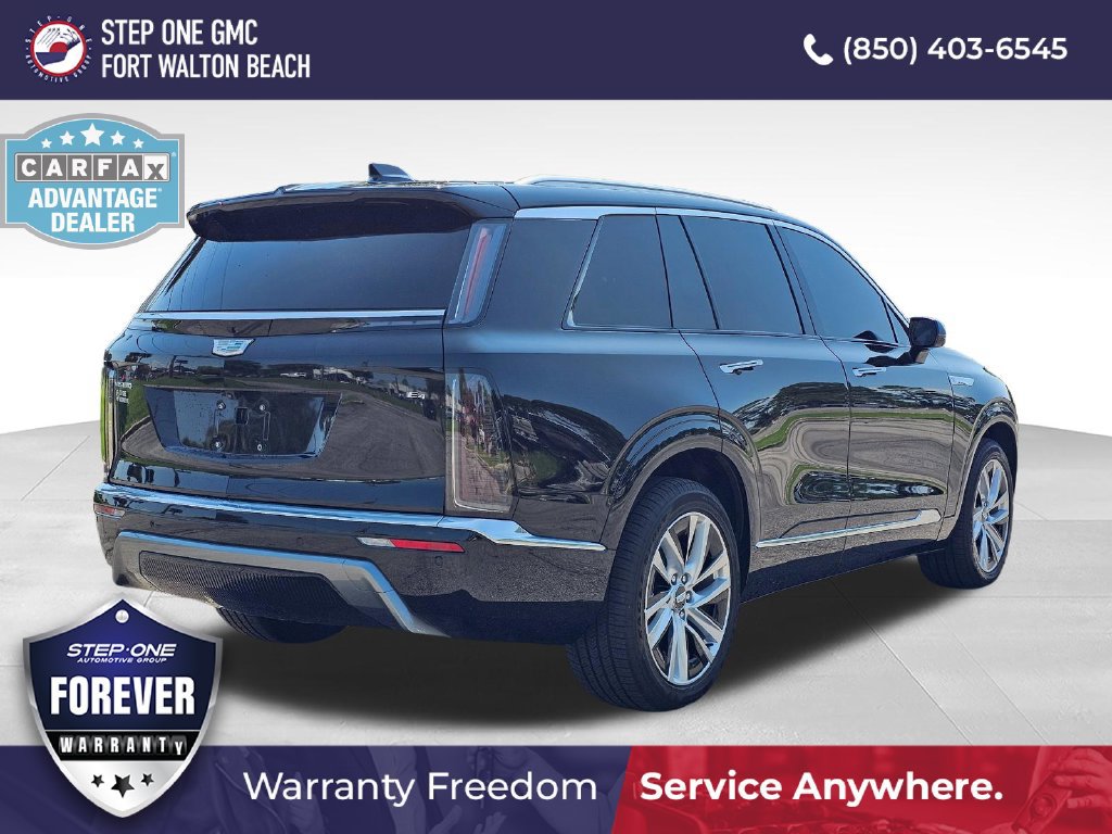 Used 2027 Cadillac Vistiq Luxury AWD/4WD image 6