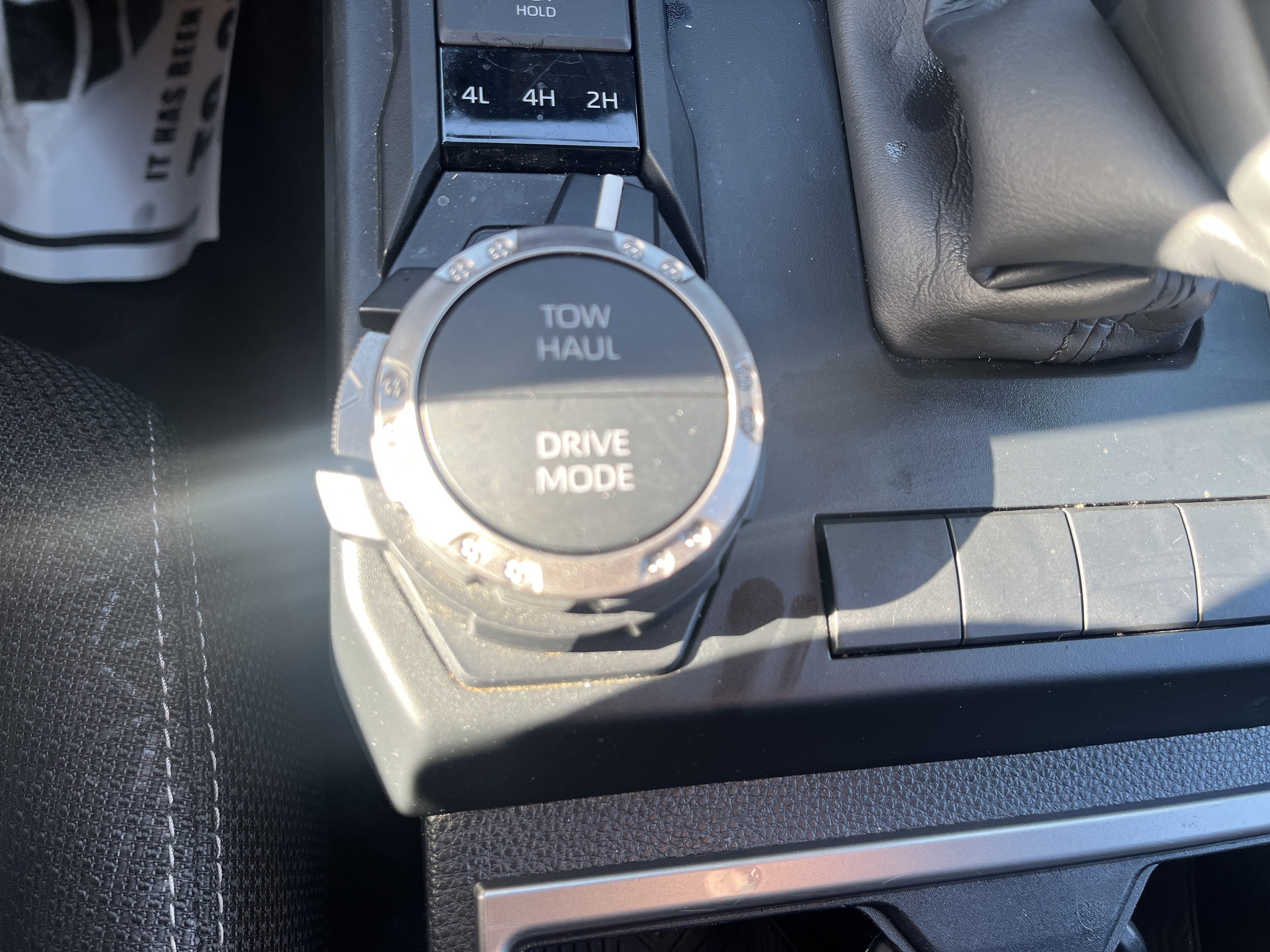 Used 2025 Toyota 4Runner SR5 image 28