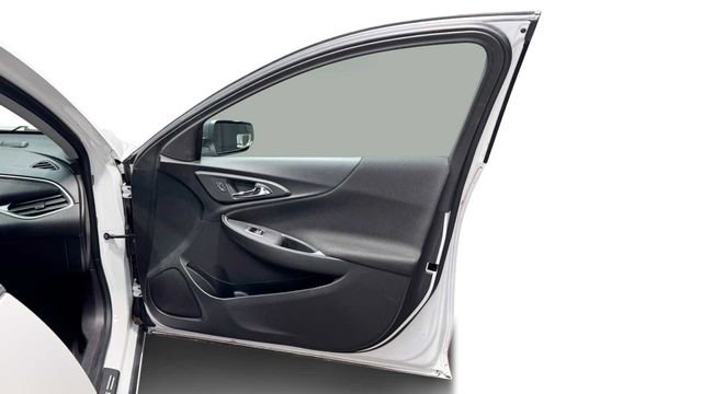 Used 2019 Chevrolet Malibu RS image 9