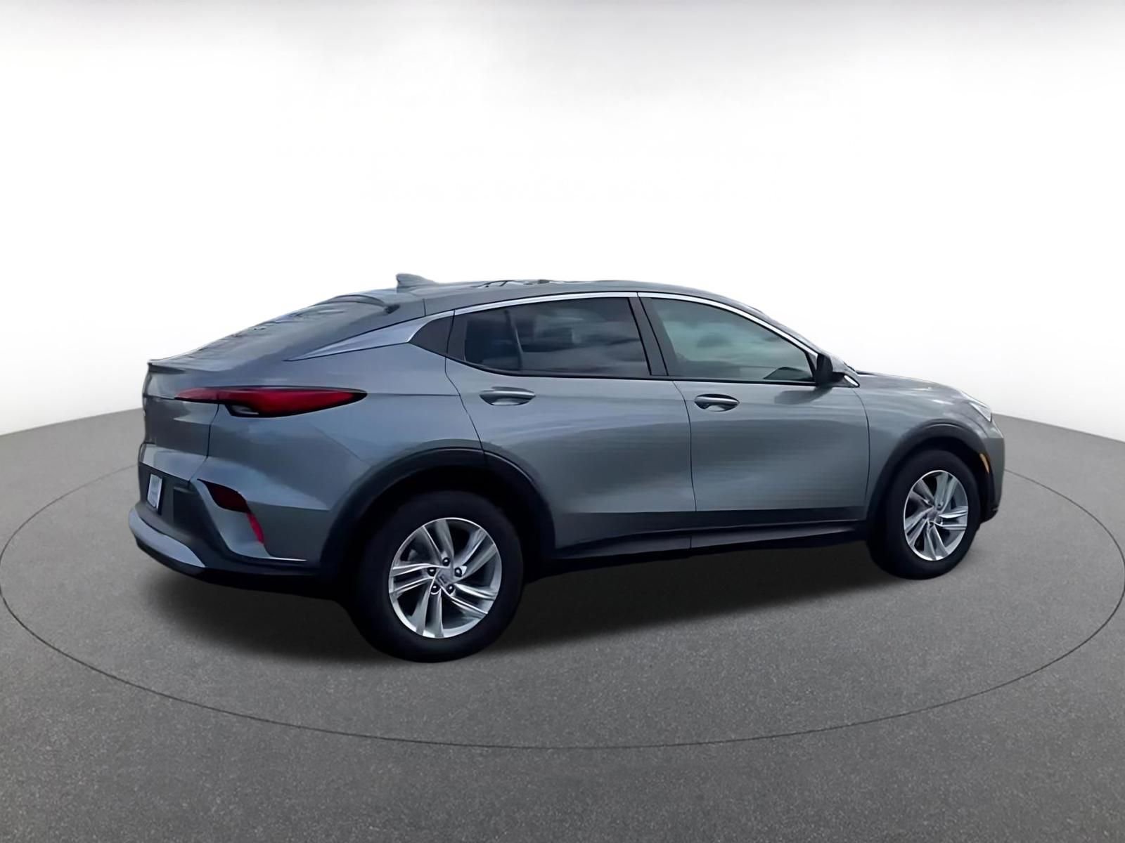 Used 2025 Buick Envista Preferred image 12