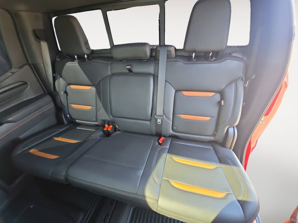 Certified 2025 GMC Sierra 1500 AT4 w/ Technology Package AWD/4WD image 13