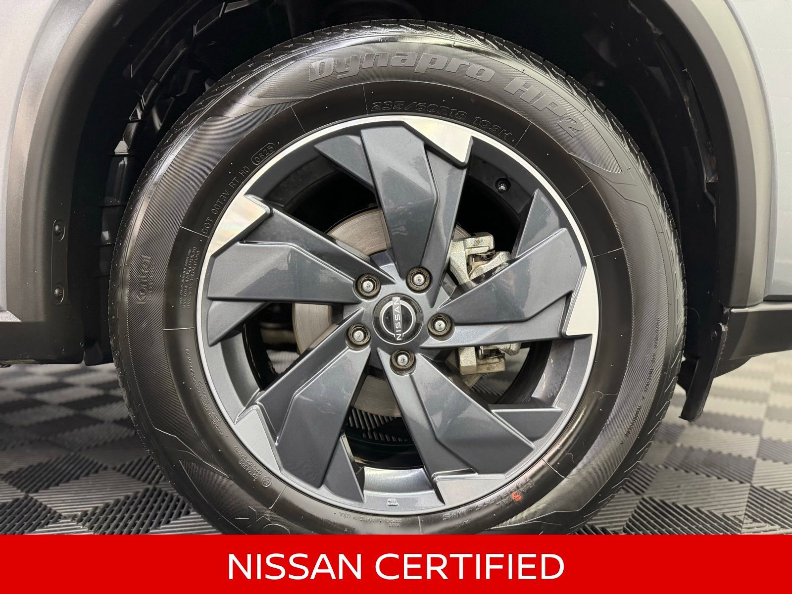 Certified 2025 Nissan Rogue SV image 12
