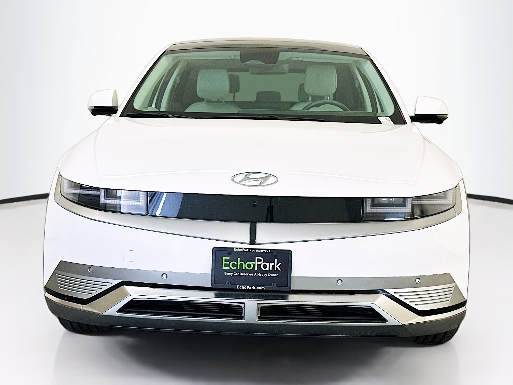 Used 2024 Hyundai Ioniq 5 Limited AWD/4WD image 2