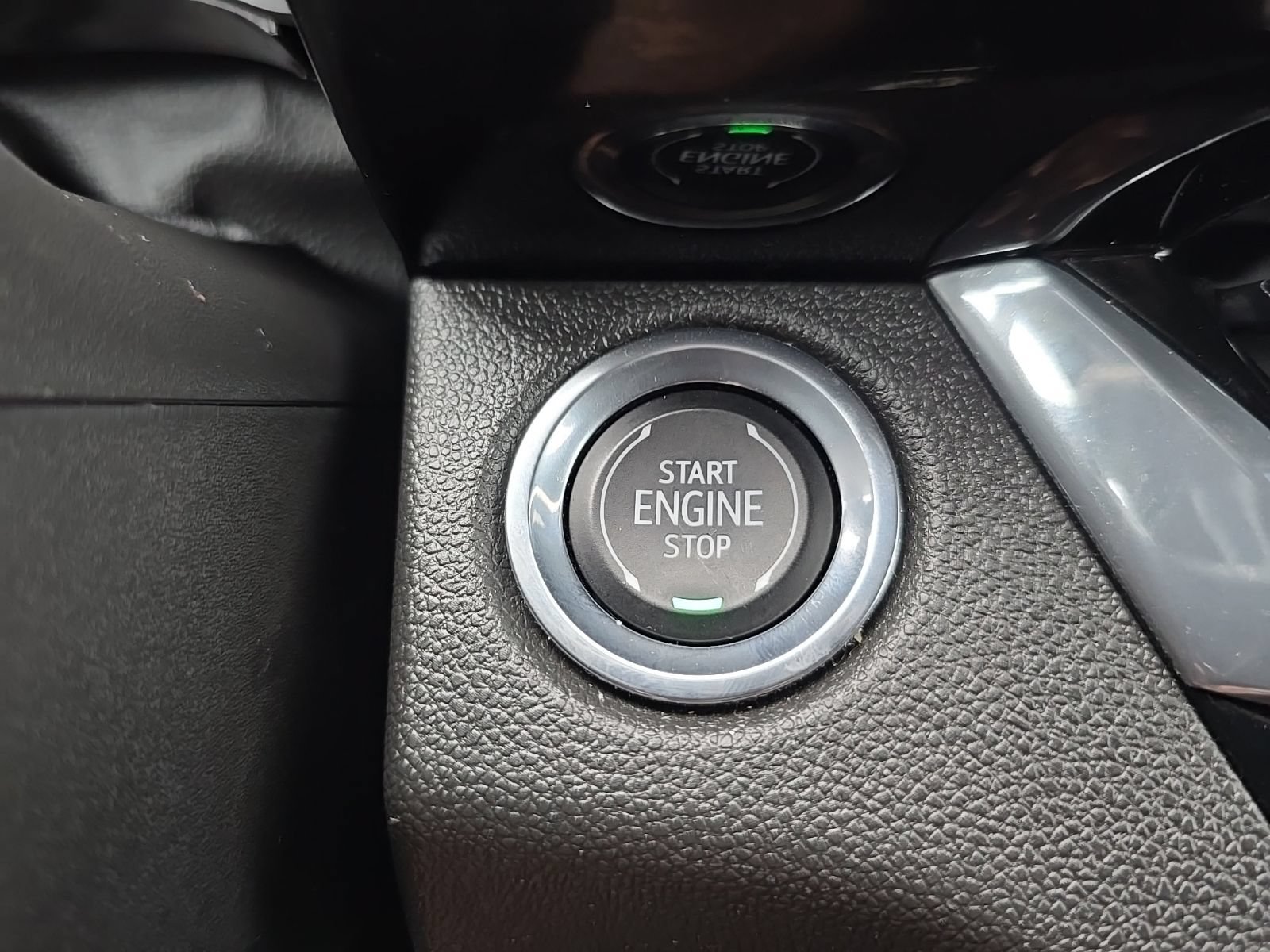 Used 2025 Buick Envista Sport Touring w/ Convenience I Package FWD image 5