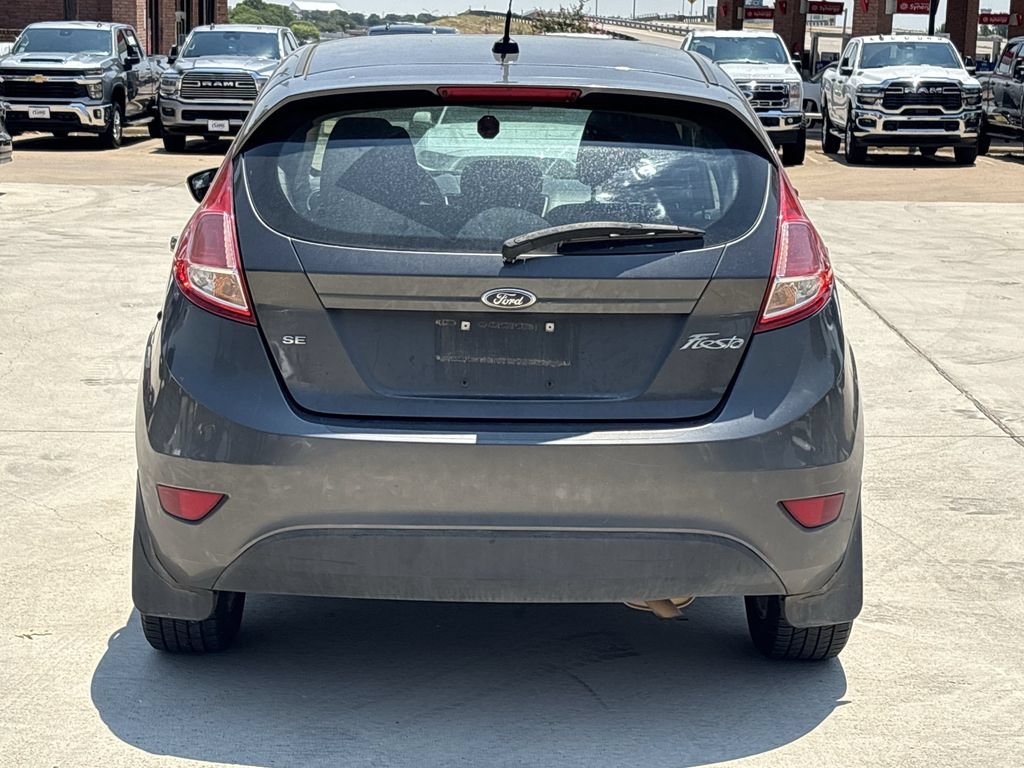 Used 2015 Ford Fiesta SE w/ Comfort Package FWD image 4