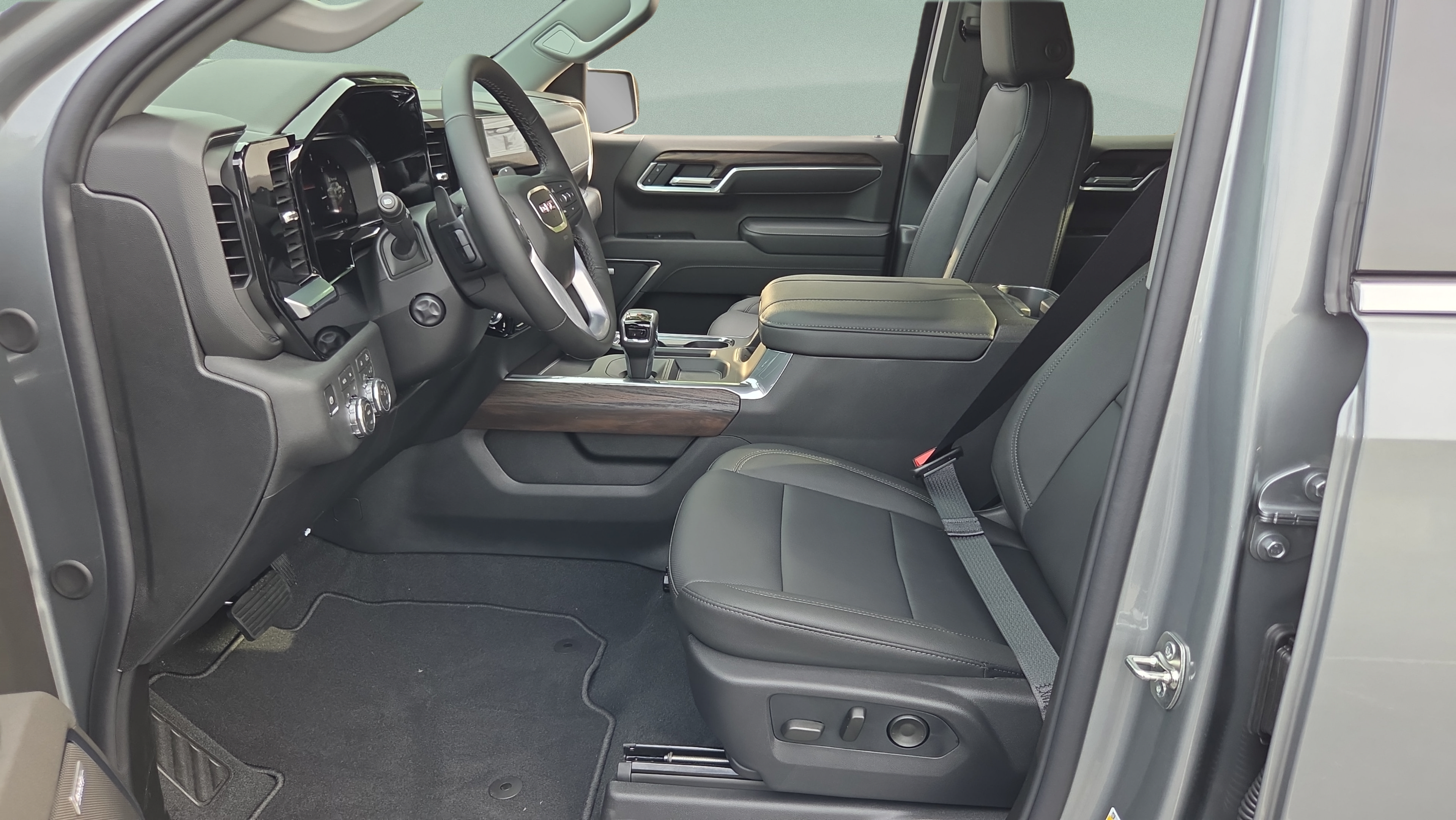 New 2026 GMC Sierra 1500 SLT w/ SLT Premium Plus Package AWD/4WD image 9