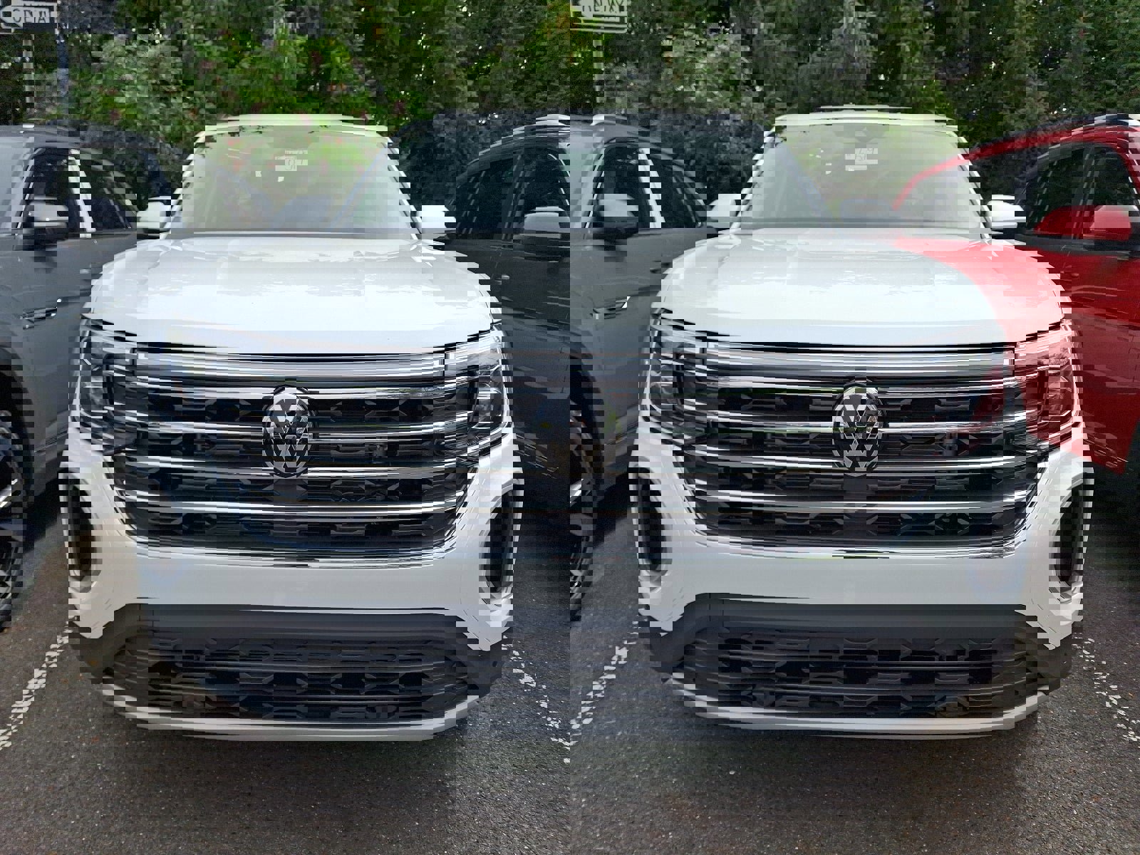 New 2026 Volkswagen Atlas SE image 2