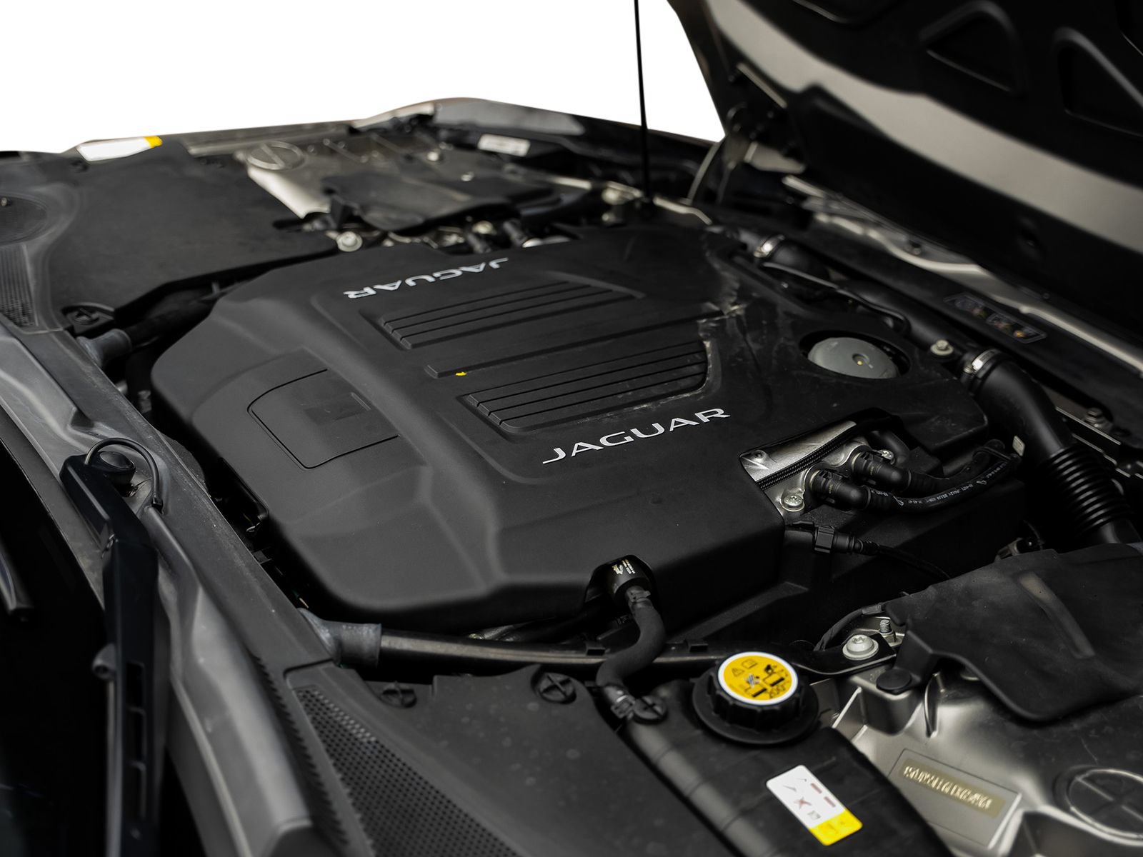Used 2020 Jaguar F-TYPE R AWD/4WD image 58