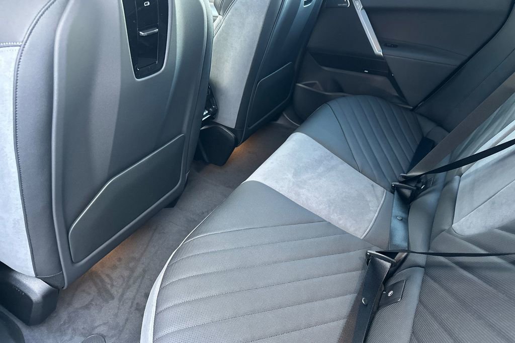 New 2026 BMW iX M70 w/ Executive Package image 12