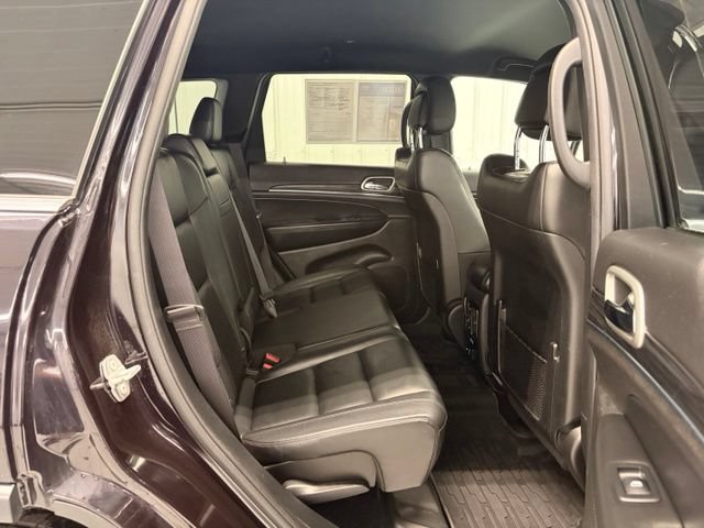 Used 2020 Jeep Grand Cherokee Limited AWD/4WD image 9
