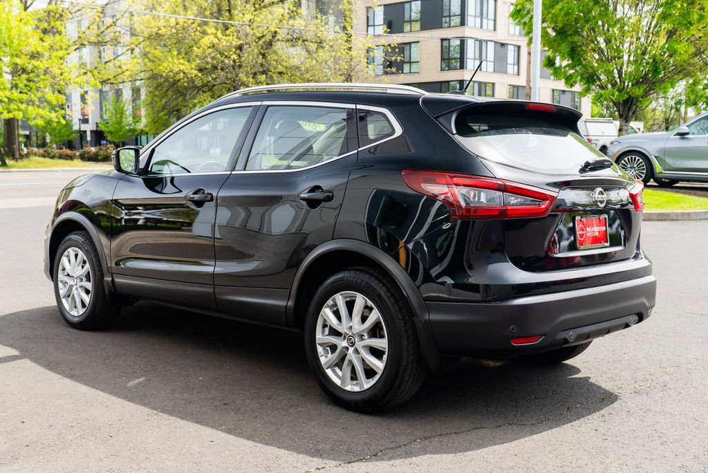 Used 2020 Nissan Rogue Sport SV image 4