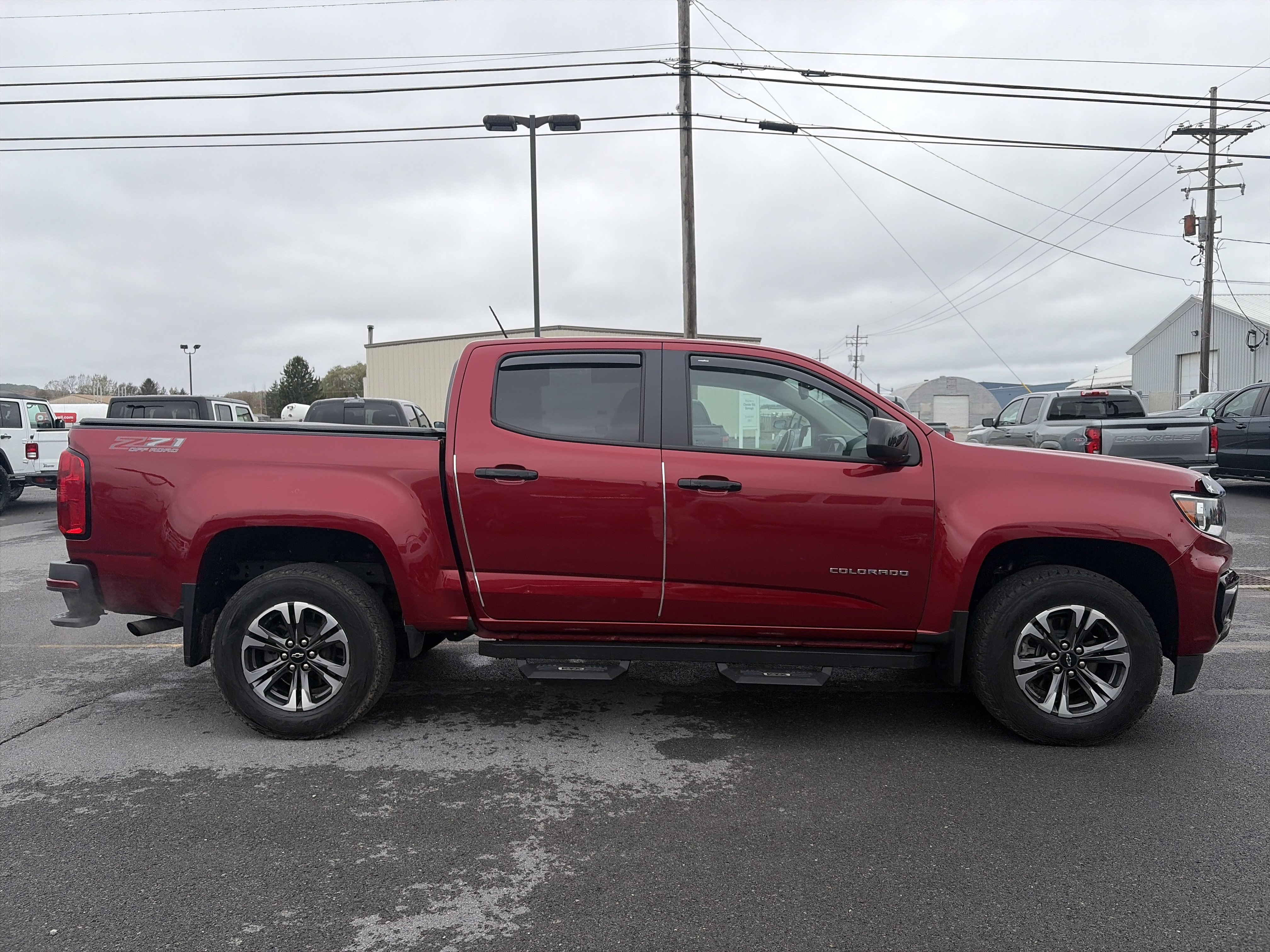 Used 2021 Chevrolet Colorado Z71 AWD/4WD image 6