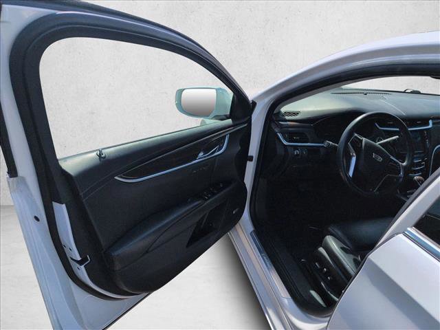 Used 2016 Cadillac XTS Luxury image 9