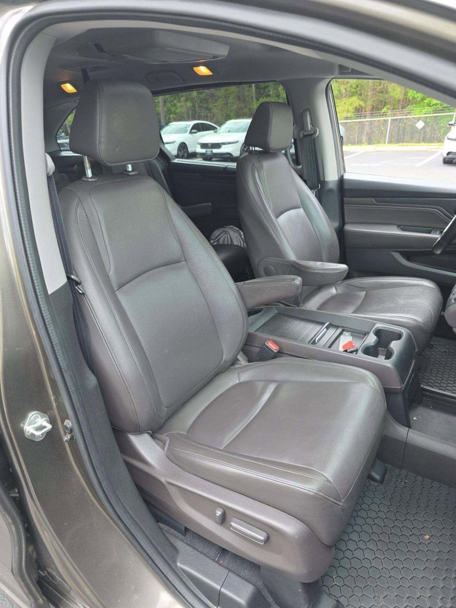 Used 2018 Honda Odyssey Touring image 13