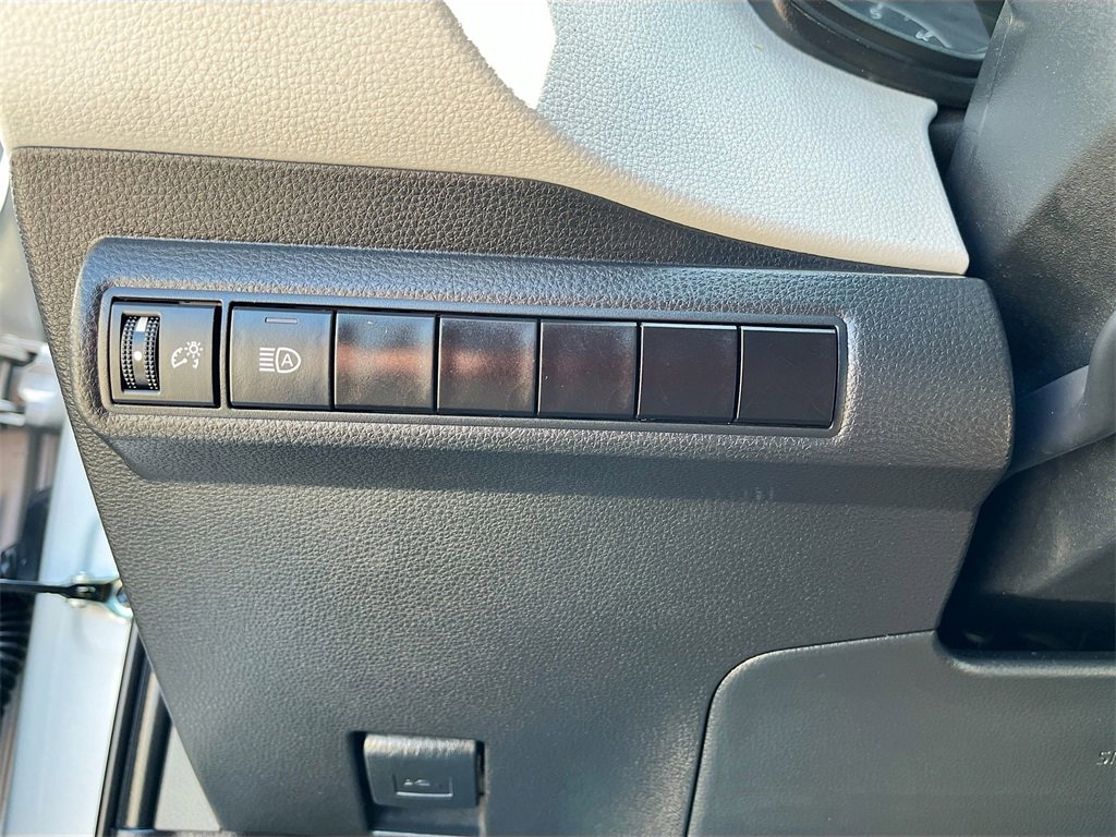 Used 2023 Toyota Corolla SE image 10