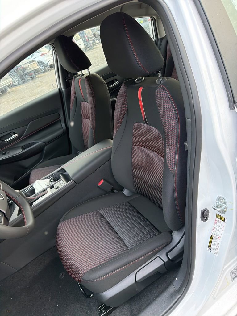 New 2026 Nissan Sentra SR w/ Floor Mat Package image 18