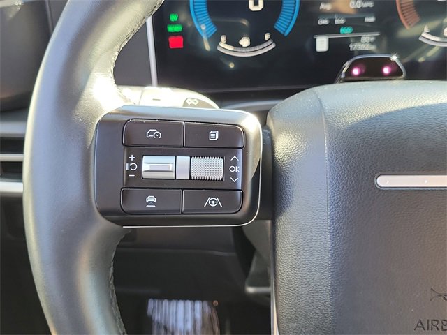 Used 2025 Hyundai Santa Fe SEL image 5