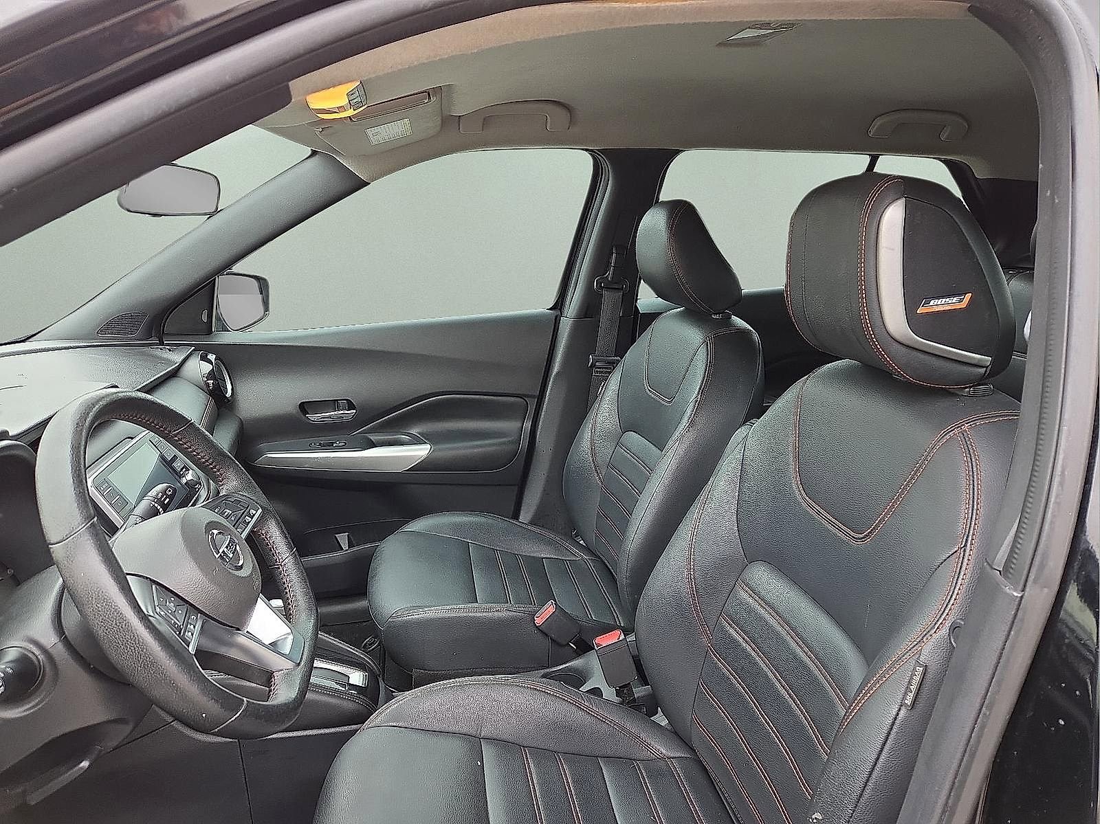 Used 2019 Nissan Kicks SR w/ SR Premium Package image 13