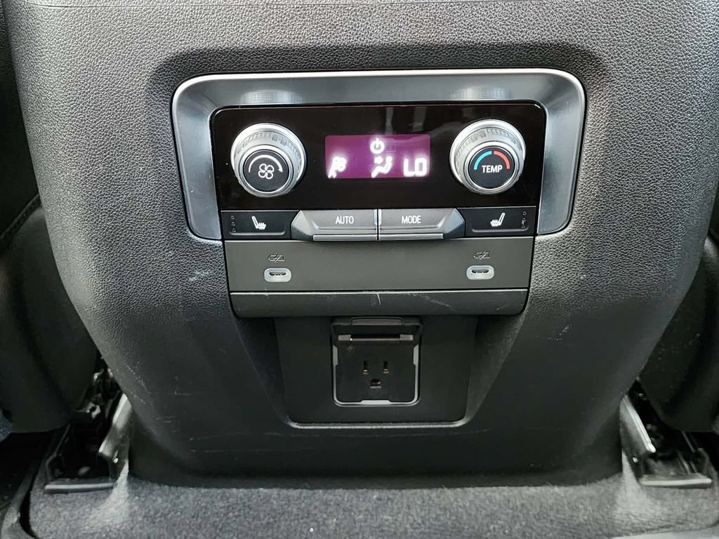 Used 2021 Chevrolet Tahoe High Country w/ Premium Package RWD image 20
